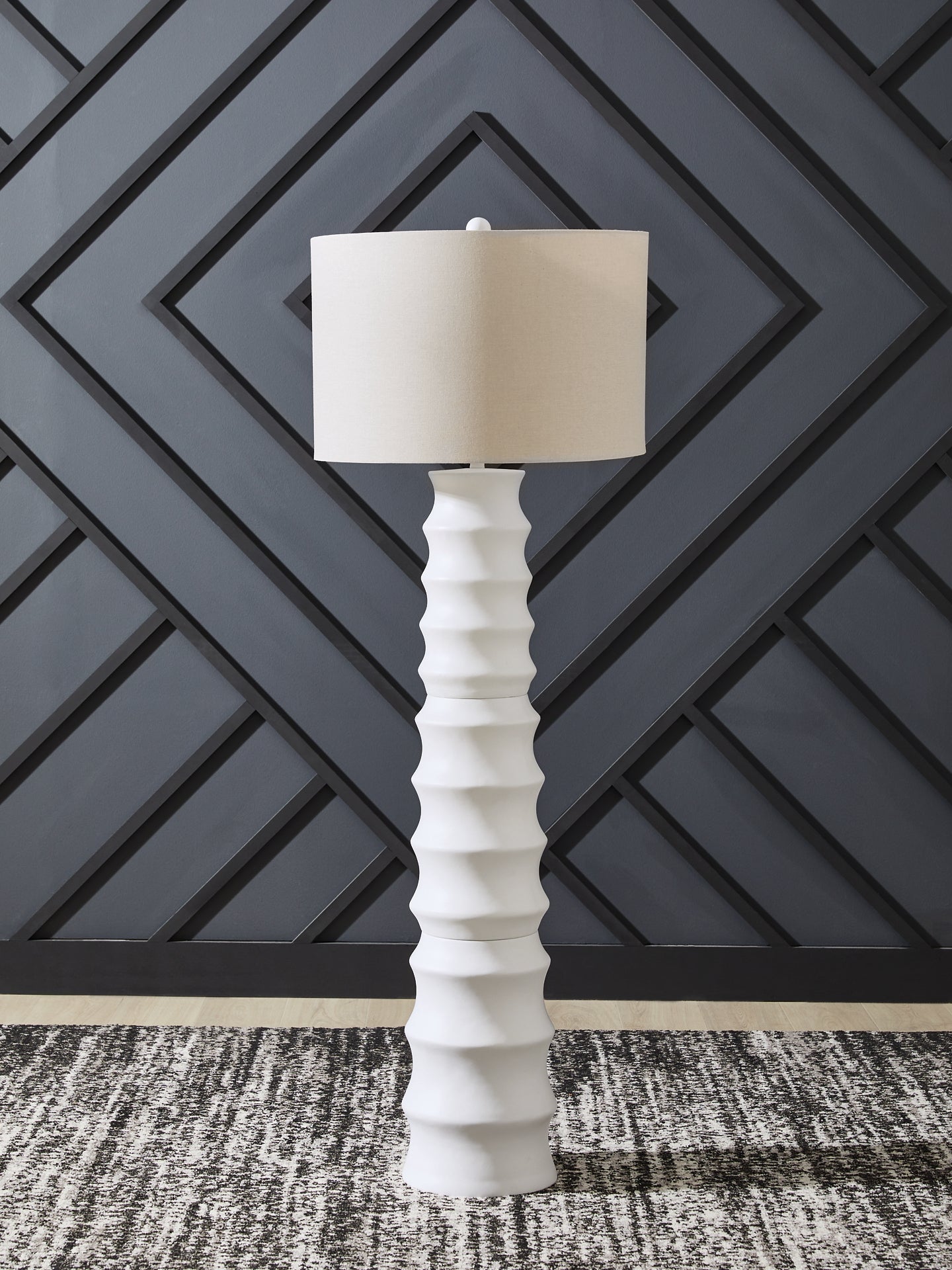 Lampadaire Veraleigh Poly (1/CN)