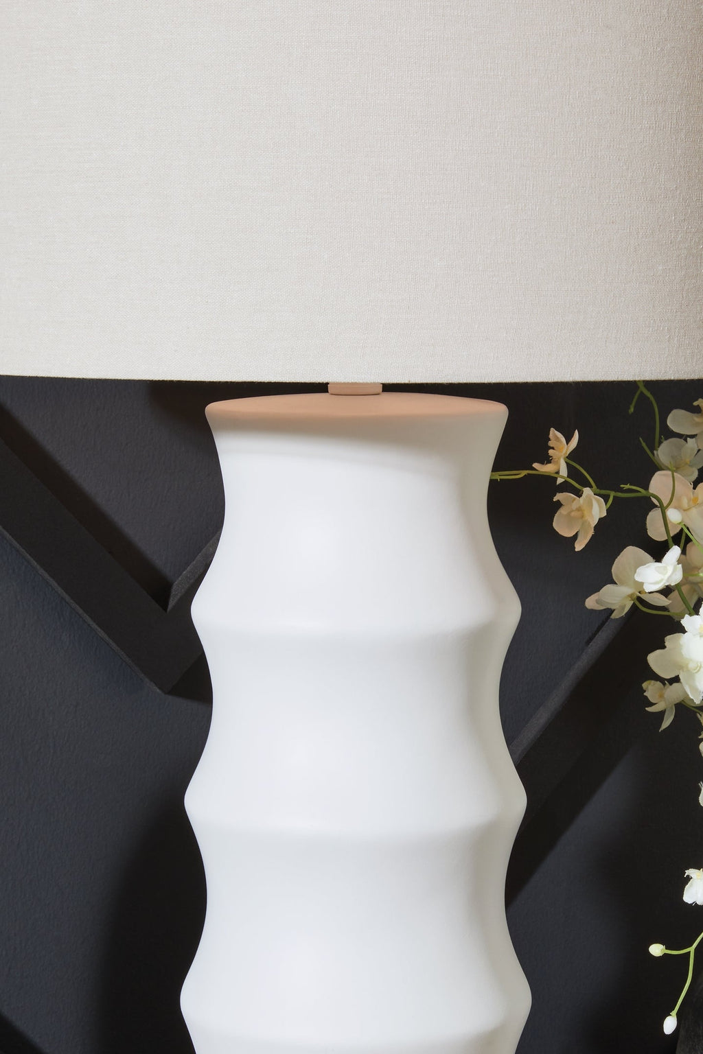 Lampe de table Veraleigh Poly (1/CN)