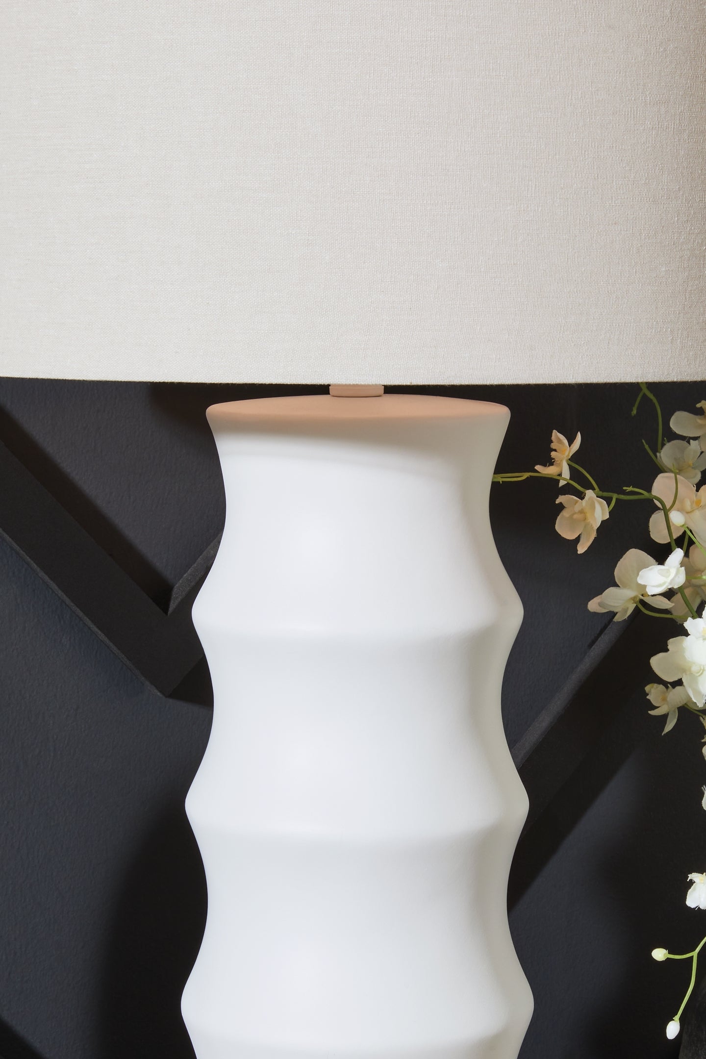 Lampe de table Veraleigh Poly (1/CN)