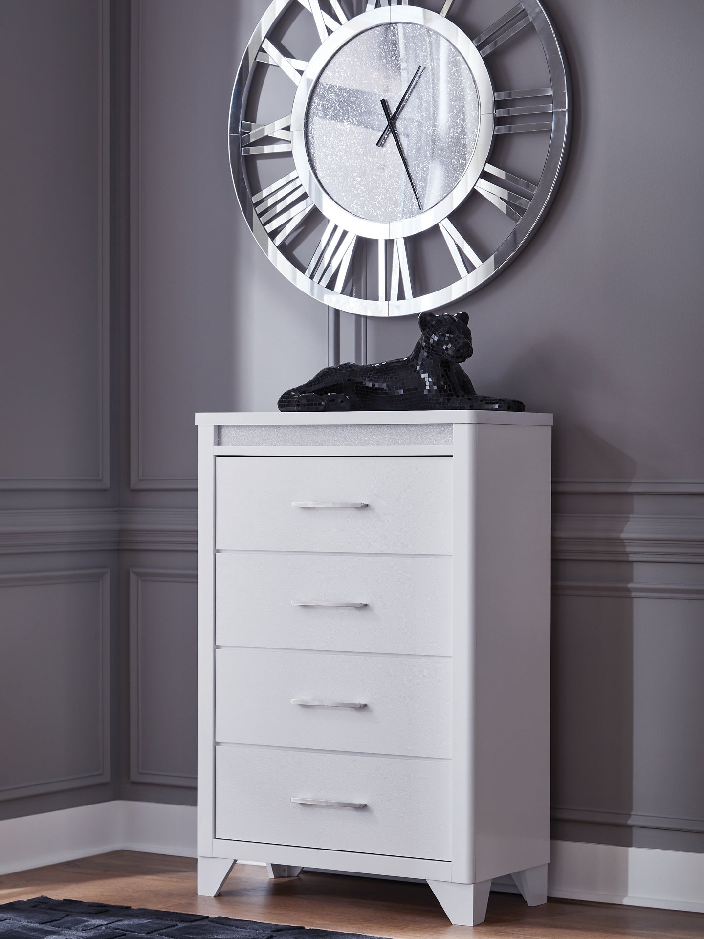 Commode à quatre tiroirs Jarlee