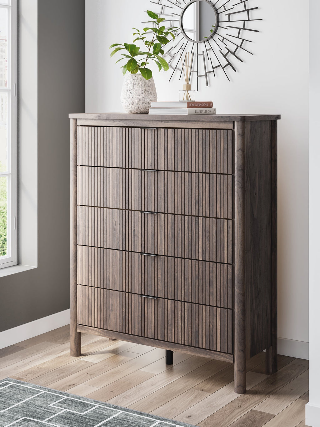 Commode large à cinq tiroirs Pamytta